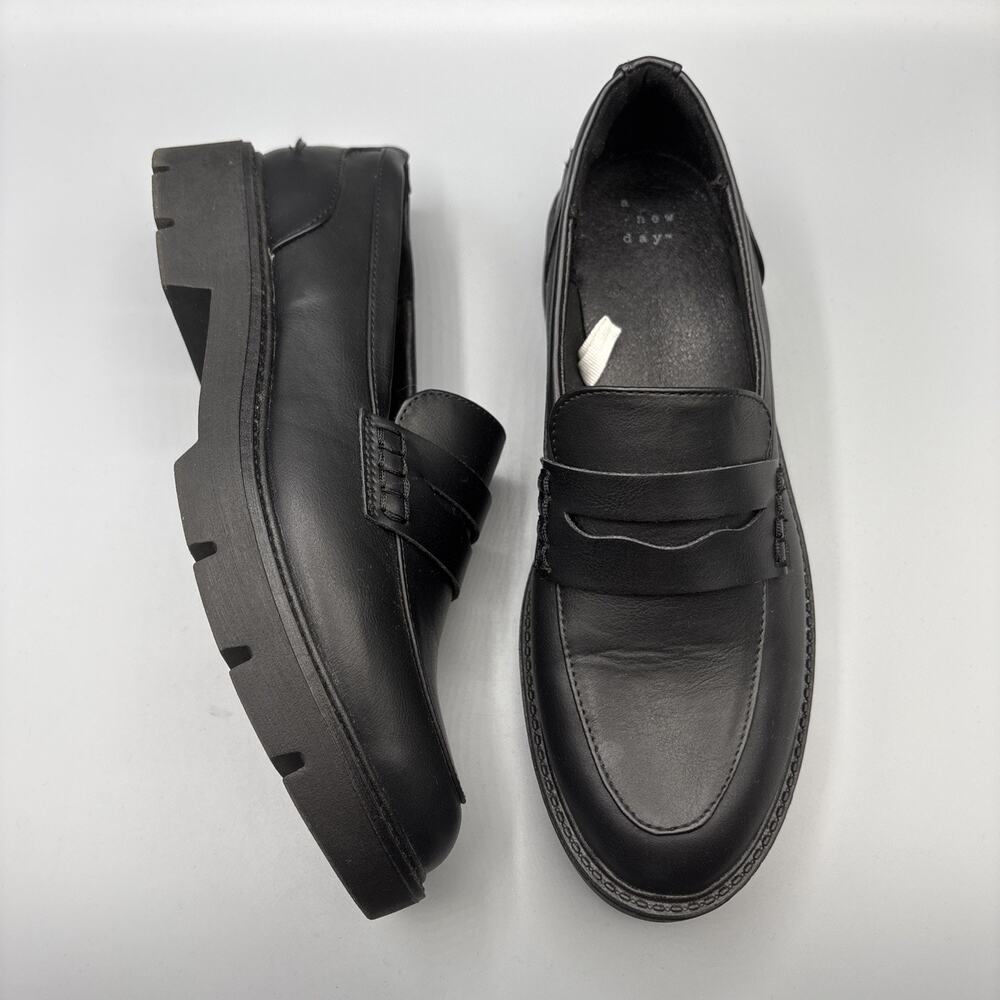 A New Day Chunky Penny Loafers Size 9.5 Black Faux Vegan Leather Dark Academia